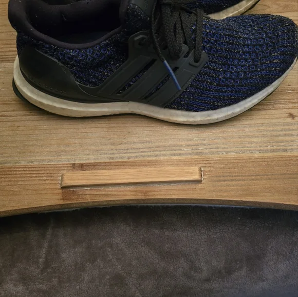 Adidas UltraBoost - Picture 6 of 7